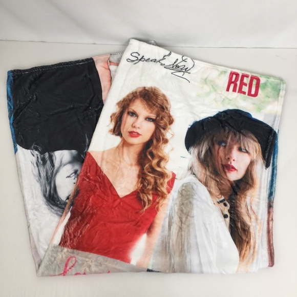 Taylor Swift Fleece Throw Blanket 40”x 50” NEW Soft Cozy Swifties Music Fan Gift - Picture 2 of 14